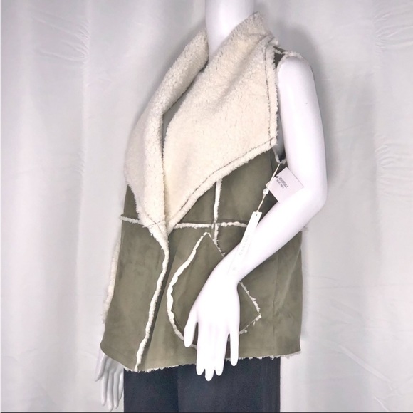 Caslon Reversible Faux Shearling & Vegan Suede Drape Lapel Pocket Patch Vest SzS - Picture 4 of 16